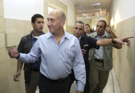 Olmert je přesvědčen o sv&eacute; nevině.